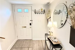 1066 Pennsbury Blvd, Pittsburgh, PA 15205 - Photo 2