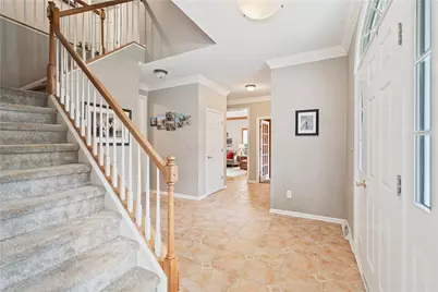 109 Radcliff Dr, Ross Twp, PA 15237 - Photo 4