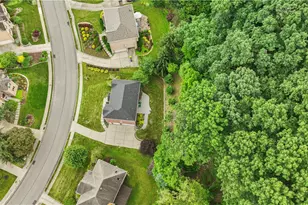 109 Radcliff Dr, Ross Twp, PA 15237 - Photo 2