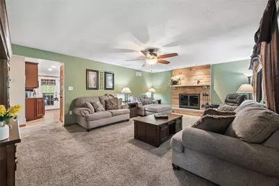 6230 Freeport Rd, Harrison Township, PA 16229 - Photo 8