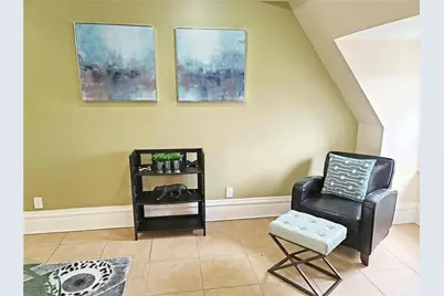 226 S Pacific Ave #3, Friendship Park, PA 15224 - Photo 8