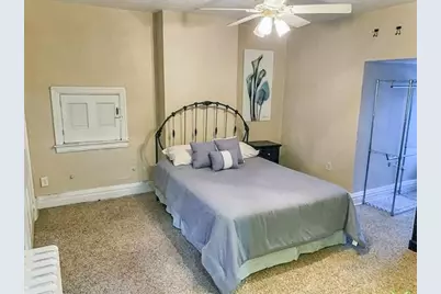 226 S Pacific Ave #3, Friendship Park, PA 15224 - Photo 16