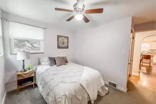 951 Logan Rd, Bethel Park, PA 15102 - Photo 22
