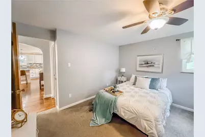 951 Logan Rd, Bethel Park, PA 15102 - Photo 20