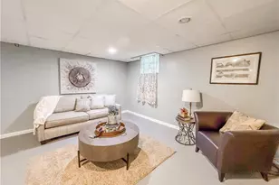 951 Logan Rd, Bethel Park, PA 15102 - Photo 26