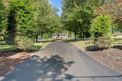 959 Bentleyville Rd, Fallowfield, PA 15022 - Photo 14