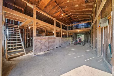 959 Bentleyville Rd, Fallowfield, PA 15022 - Photo 6