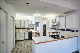 6436 Nicholson St, Pittsburgh, PA 15217 - Photo 6