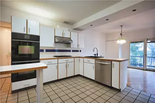 6436 Nicholson St, Pittsburgh, PA 15217 - Photo 8