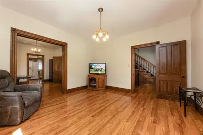 225 E Pine St, Grove City Boro, PA 16127 - Photo 16
