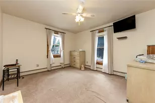 225 E Pine St, Grove City Boro, PA 16127 - Photo 34