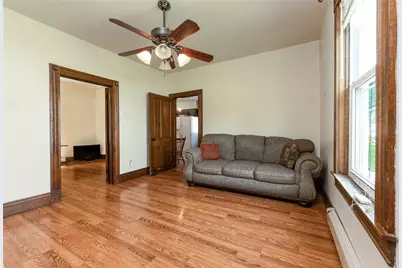 225 E Pine St, Grove City Boro, PA 16127 - Photo 14
