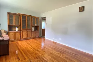 11 Washington Dr, Monessen, PA 15062 - Photo 14
