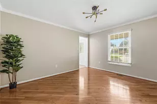 324 Haldeman Dr, Cranberry Township, PA 16066 - Photo 8