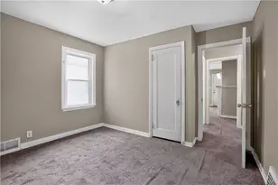 2137 Village Dr, Pittsburgh, PA 15221 - Photo 22
