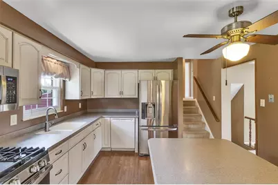 668 Edward Drive, Carnegie, PA 15106 - Photo 12