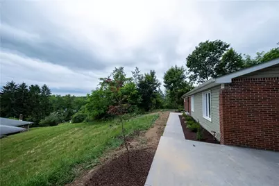 1165 Kings Ln, Coraopolis, PA 15108 - Photo 28