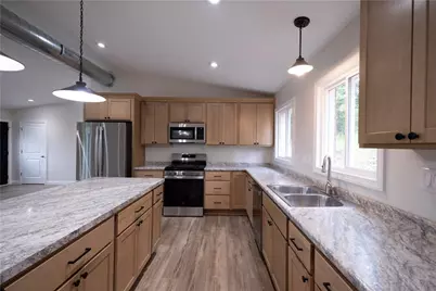1165 Kings Ln, Coraopolis, PA 15108 - Photo 12