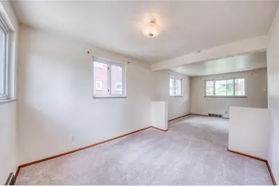 660 Valemont Dr, Verona, PA 15147 - Photo 8