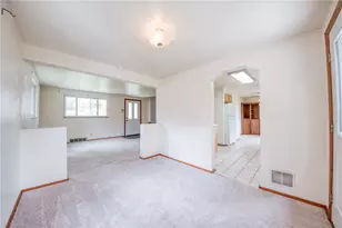 660 Valemont Dr, Verona, PA 15147 - Photo 6