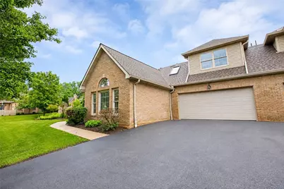 110 Evergreen Dr, Peters Township, PA 15317 - Photo 4