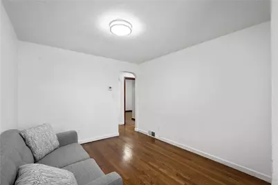 63 Lawn St, Pittsburgh, PA 15213 - Photo 4