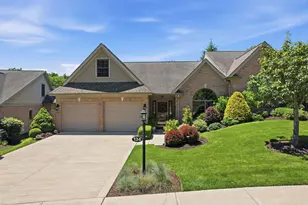 134 Green Commons Dr, Scott Township, PA 15243 - Photo 1