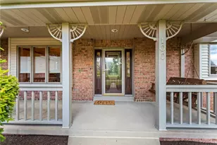 100 Aragon Pl, Union Township, PA 15332 - Photo 2