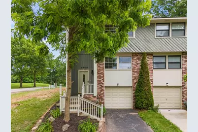 2909 Big Meadow Ct, South Fayette, PA 15017 - Photo 2