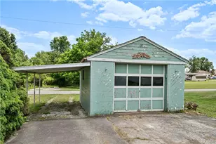 211 E South St, Carmichaels-Cumberland, PA 15320 - Photo 24