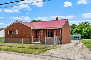 211 E South St, Carmichaels-Cumberland, PA 15320 - Photo 26