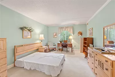 2120 Greentree #408E, Scott Township, PA 15220 - Photo 22