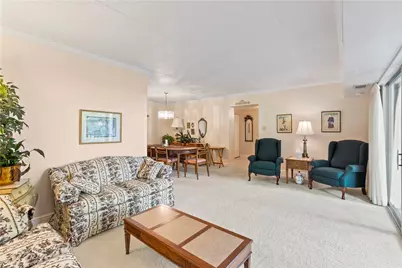 2120 Greentree #408E, Scott Township, PA 15220 - Photo 6