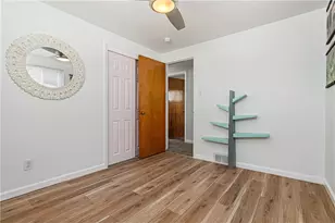 719 Baldwin Dr, Pittsburgh, PA 15227 - Photo 16
