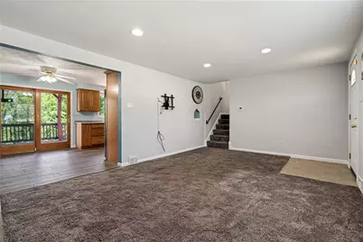 719 Baldwin Drive, Pittsburgh, PA 15227 - Photo 4
