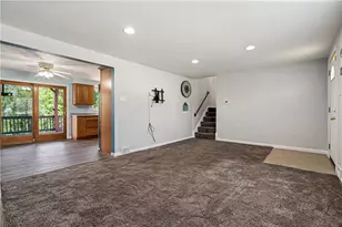719 Baldwin Dr, Pittsburgh, PA 15227 - Photo 4