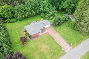 119 Beacon Rd, Penn Township, PA 16053 - Photo 2