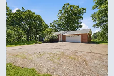 142 Center Grange Rd, Center Township, PA 15001 - Photo 24