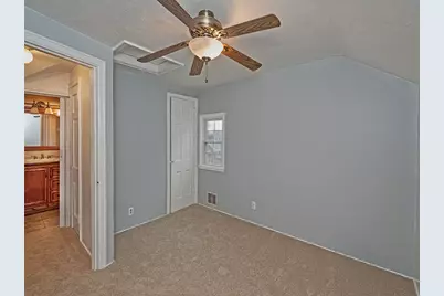 852 Middle, Baldwin Twp, PA 15234 - Photo 14