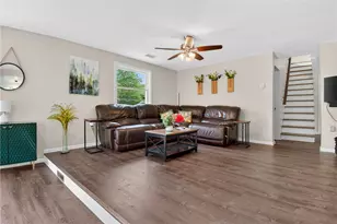 145 Robinson Pl, Perry Township, PA 16041 - Photo 4