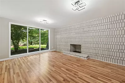 2317 Marbury Rd, Pittsburgh, PA 15221 - Photo 8