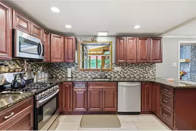 402 Glenrock Dr, Bethel Park, PA 15102 - Photo 12