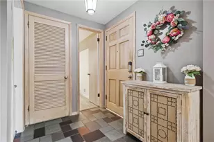 800 Hillaire Dr, Pittsburgh, PA 15243 - Photo 18