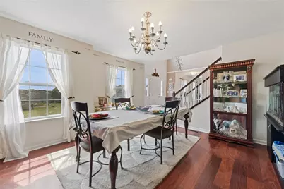 302 Summit Cir, Houston, PA 15342 - Photo 4