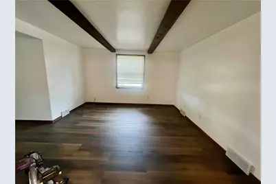 419 E Fairmont Ave, New Castle, PA 16105 - Photo 2