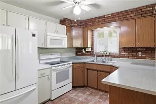 402 Park Rd, Midway, PA 15060 - Photo 14