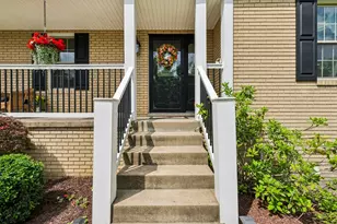 1140 Grouse Run Rd, Bethel Park, PA 15102 - Photo 6