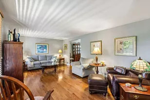1140 Grouse Run Rd, Bethel Park, PA 15102 - Photo 8