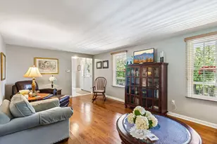 1140 Grouse Run Rd, Bethel Park, PA 15102 - Photo 10
