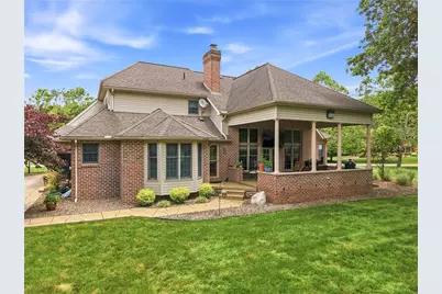 982 Lexington Dr, Hermitage, PA 16148 - Photo 6